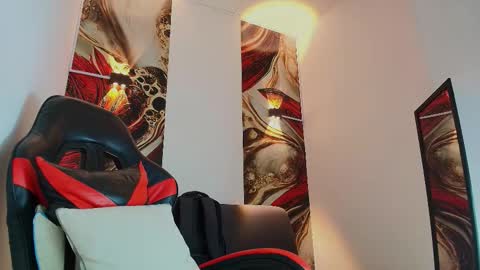 LUKE online show from 11/26/25, 01:12