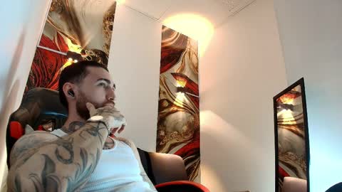 LUKE online show from 03/31/26, 01:00