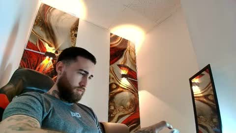 LUKE online show from 04/16/26, 01:01