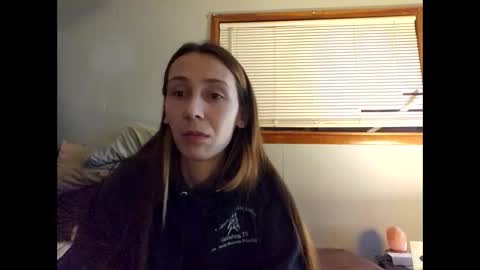 Snapshot of lukeandali23 chatting on 01/04/25, 05:05 Lukeandali420 online show from 01/04/25, 05:05