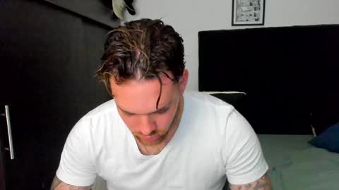 Snapshot of lukeglanton17 chatting on 02/19/25, 11:17 Luke online show from 02/19/25, 11:17