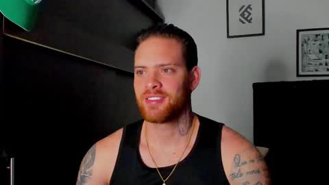 Snapshot of lukeglanton17 chatting on 02/27/25, 09:54 Luke online show from 02/27/25, 09:54