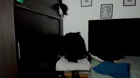 Snapshot of lukeglanton17 chatting on 03/06/25, 03:57 Luke online show from 03/06/25, 03:57