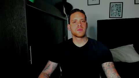 Snapshot of lukeglanton17 chatting on 03/11/25, 12:33 Luke online show from 03/11/25, 12:33