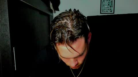 Snapshot of lukeglanton17 chatting on 03/12/25, 03:02 Luke online show from 03/12/25, 03:02