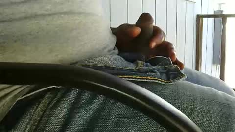 Snapshot of lukesky222 chatting on 11/08/25, 07:12 Luke online show from 11/08/25, 07:12