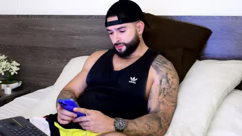 Lukhas f4f online show from 10/03/25, 12:29