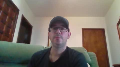 Snapshot of lukz88bigcock chatting on 01/25/25, 09:14 Luke online show from 01/25/25, 09:14