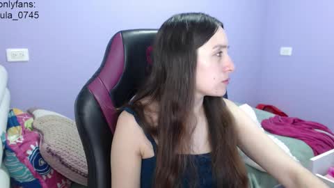 Snapshot of lula_05 chatting on 11/24/25, 01:27 Vicky online show from 11/24/25, 01:27