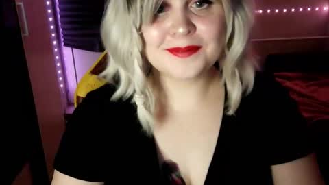 lulovia online show from 03/10/26, 09:09