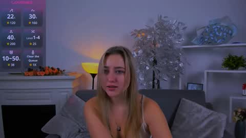 Lily online show from 11/03/25, 06:47