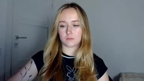 Lulu Baby18 online show from 04/23/26, 07:38