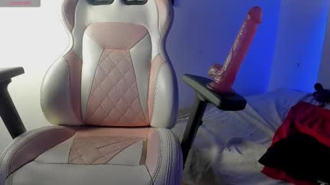 elizabeth online show from 10/14/25, 05:36