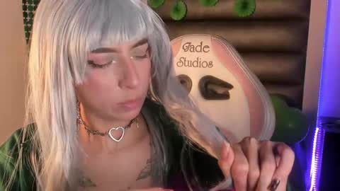 elizabeth online show from 03/17/26, 08:45