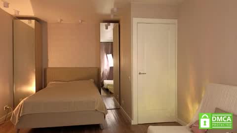 Lulu online show from 10/25/25, 03:51