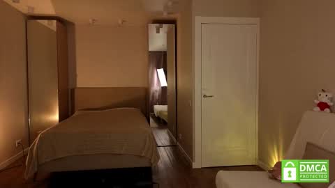 Lulu online show from 02/14/26, 03:42