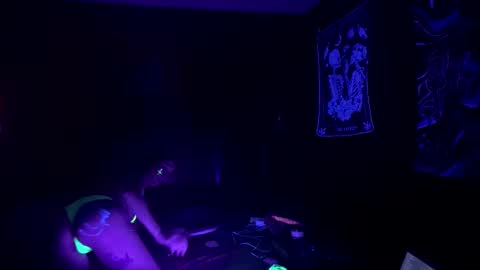 Snapshot of lulu_only_fans chatting on 12/30/24, 10:21 Lulu online show from 12/30/24, 10:21