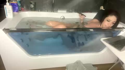 Snapshot of lulu_only_fans chatting on 01/19/25, 07:04 Lulu online show from 01/19/25, 07:04