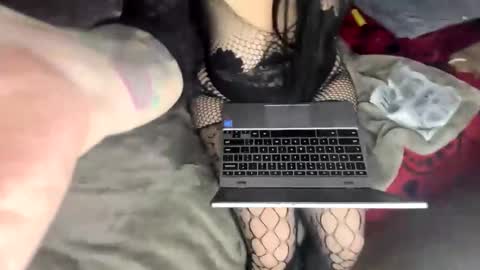 Snapshot of lulu_only_fans chatting on 02/22/25, 10:29 Lulu online show from 02/22/25, 10:29