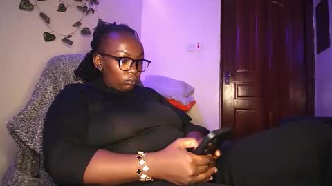 Snapshot of lulu_sparks1 chatting on 11/26/25, 03:29 lulu_sparks1 online show from 11/26/25, 03:29