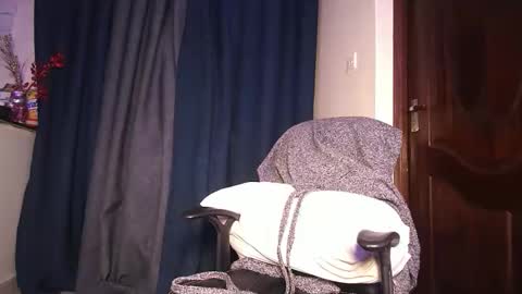 lulu_sparks1 online show from 01/16/26, 07:23