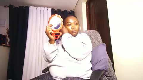 lulu_sparks1 online show from 04/02/26, 04:10