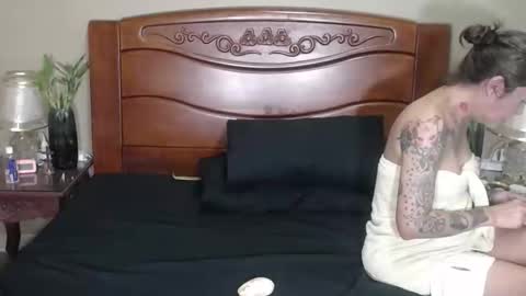 lulu_wild online show from 02/23/26, 03:04