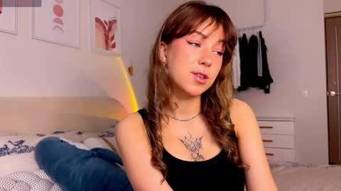Snapshot of luluberryx chatting on 05/29/26, 02:20 lulu berry online show from 05/29/26, 02:20