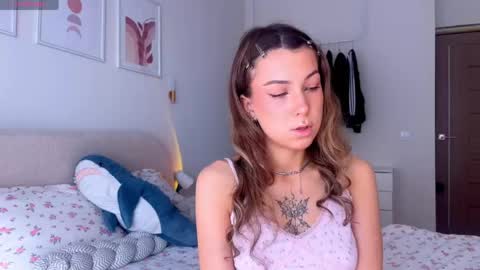 Snapshot of luluberryx chatting on 06/07/26, 02:05 lulu berry online show from 06/07/26, 02:05