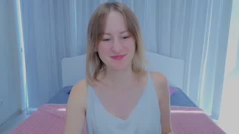 Lily online show from 09/18/25, 10:06