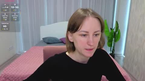 Lily online show from 10/07/25, 10:34