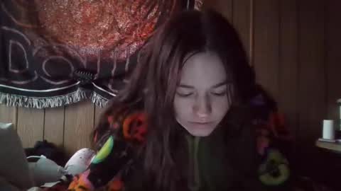 Snapshot of lulupixxx chatting on 01/21/25, 08:21 Connie online show from 01/21/25, 08:21