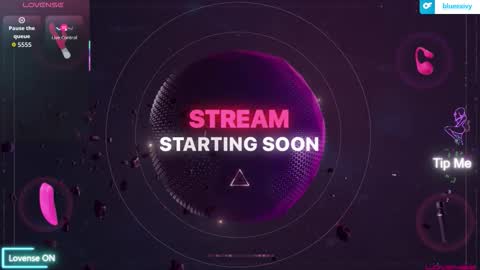 Snapshot of luluubloomm chatting on 11/14/25, 08:07 Lulu online show from 11/14/25, 08:07