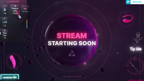 Snapshot of luluubloomm chatting on 11/15/25, 08:05 Lulu online show from 11/15/25, 08:05