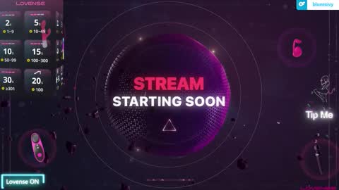 Snapshot of luluubloomm chatting on 11/20/25, 09:03 Lulu online show from 11/20/25, 09:03