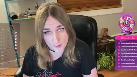 Lulu online show from 01/15/25, 04:25