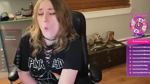 Lulu online show from 01/24/25, 02:39