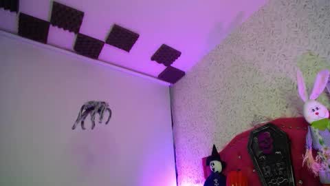 Luly online show from 10/25/25, 10:34