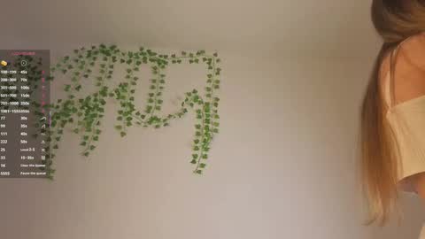 Kate online show from 11/11/25, 08:03