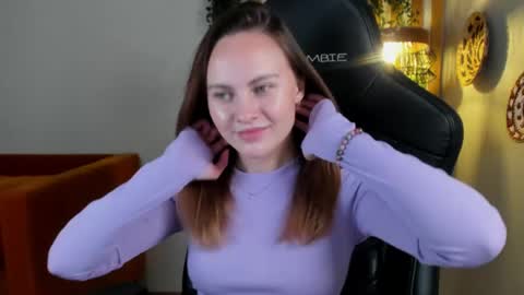 Snapshot of lumerisoren chatting on 06/07/26, 05:00 lumerisoren online show from 06/07/26, 05:00