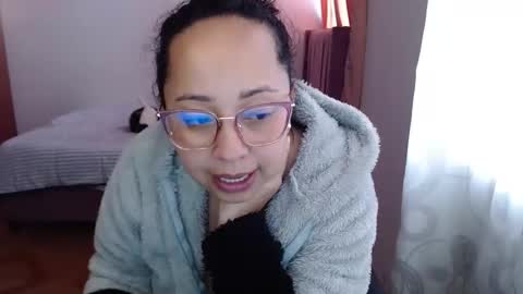 Snapshot of lumi_84 chatting on 10/19/25, 11:33 LUMI online show from 10/19/25, 11:33