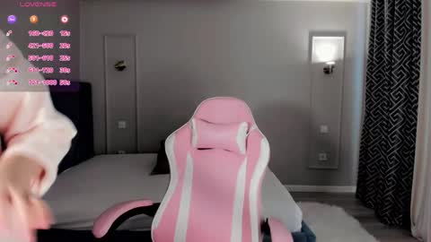 Mina online show from 05/16/26, 08:11