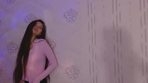 Anora online show from 11/17/25, 04:24