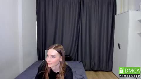 Naya online show from 07/26/26, 12:01