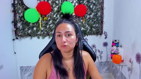 Luna  online show from 11/01/25, 07:38