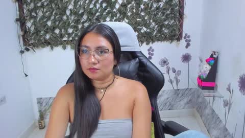 Luna  online show from 11/29/25, 12:24