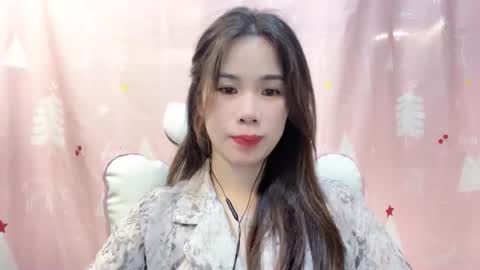 Luna online show from 04/27/26, 12:52