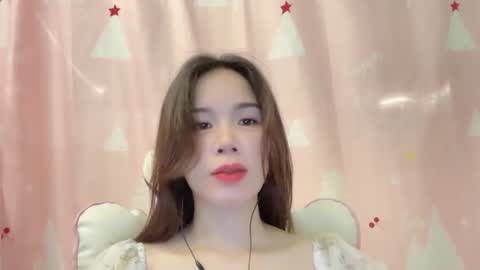 Snapshot of luna4739 chatting on 05/30/26, 02:41 Luna online show from 05/30/26, 02:41