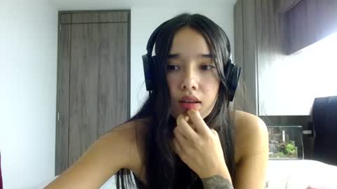 Snapshot of luna777__777 chatting on 06/19/26, 02:49 luna online show from 06/19/26, 02:49