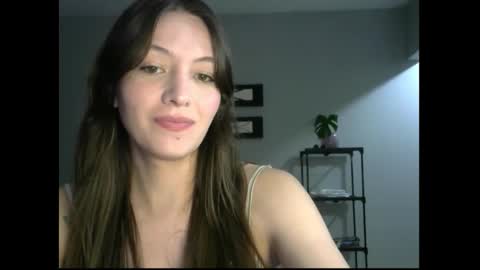 Snapshot of luna__art chatting on 10/24/25, 12:19 luna__art online show from 10/24/25, 12:19